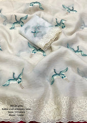 Vanila white crush saree.