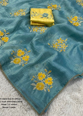Blue paper crush saree.