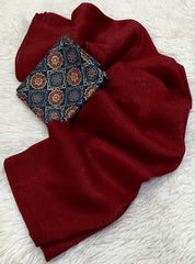 Solid plain red crush saree.