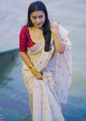 Soft linen woven saree.